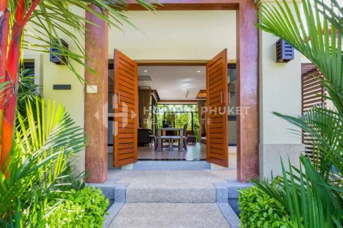 Casa de 1 dormitorio en Nai Harn Beach, Tailandia № 131065 - foto 2
