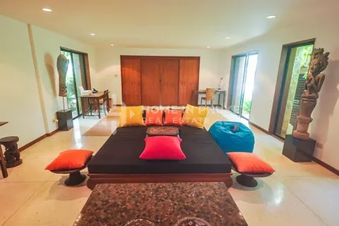 Casa de 4 dormitorios en Kata, Tailandia № 131062 - foto 16