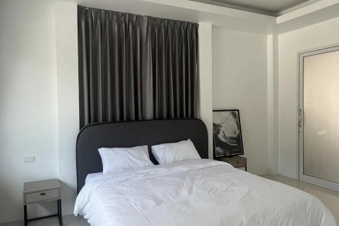 Casa de 4 dormitorios en Bang Lamung, Tailandia № 124943 - foto 6