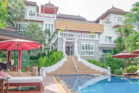 Casa de 5 dormitorios en Ban Ratsada, Tailandia № 131097 - foto 2