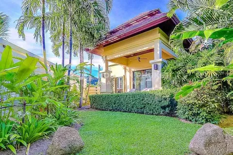 Casa de 1 dormitorio en Nai Harn Beach, Tailandia № 131095 - foto 2