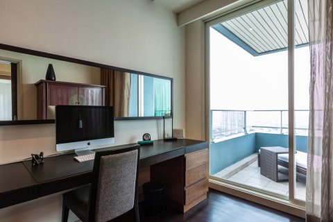 Condominio de 4 dormitorios en Bangkok, Tailandia № 143961 - foto 14