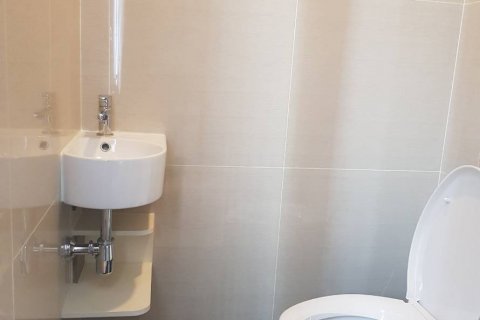 Condominio de 1 dormitorio en Bangkok, Tailandia № 143967 - foto 10