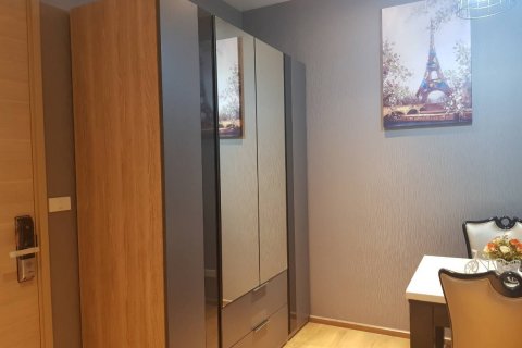 Condominio de 1 dormitorio en Bangkok, Tailandia № 143967 - foto 2