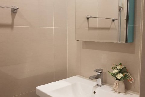 Condominio de 1 dormitorio en Bangkok, Tailandia № 143967 - foto 11