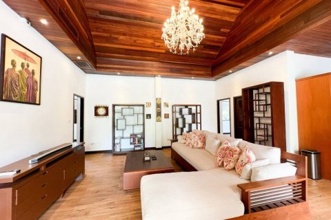Chalet de 4 dormitorios en Surat Thani, Tailandia № 132935 - foto 5