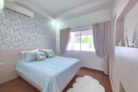 Chalet de 3 dormitorios en Pattaya, Tailandia № 132934 - foto 4