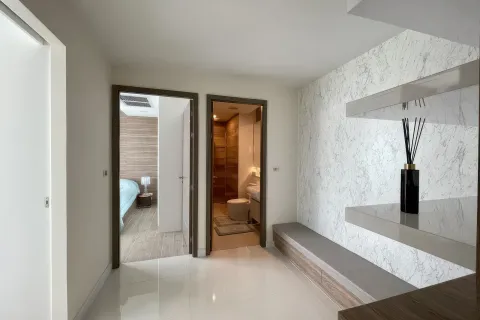 Apartamento de 3 dormitorios en Pattaya, Tailandia № 80237 - foto 21