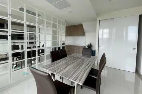 Apartamento de 3 dormitorios en Pattaya, Tailandia № 80237 - foto 9