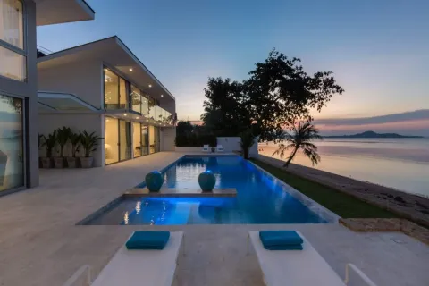Chalet de 3 dormitorios en Ko Samui, Tailandia № 107580 - foto 26