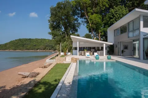 Chalet de 3 dormitorios en Ko Samui, Tailandia № 107580 - foto 17