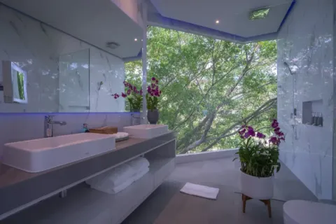 Chalet de 5 dormitorios en Phuket, Tailandia № 107581 - foto 30