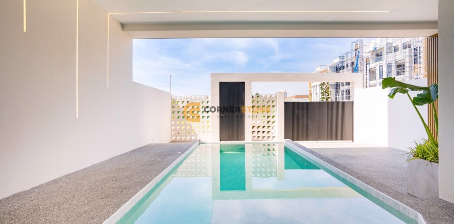 Studio in Pattaya, Thailand № 115969