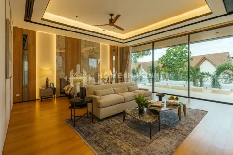 Casa de 4 dormitorios en Phuket, Tailandia № 131105 - foto 16