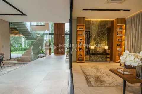 Casa de 4 dormitorios en Phuket, Tailandia № 131105 - foto 9