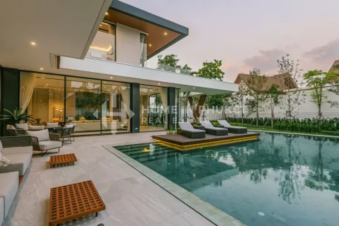Casa de 4 dormitorios en Phuket, Tailandia № 131105 - foto 3