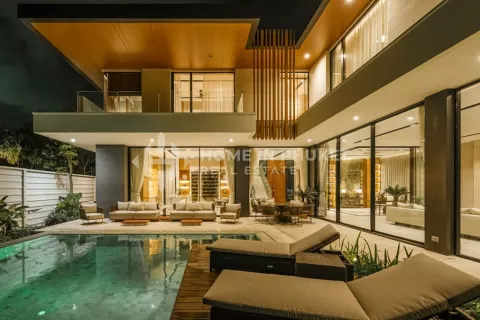 Casa de 4 dormitorios en Phuket, Tailandia № 131105 - foto 25