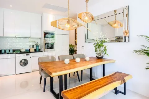 Condominio de 2 dormitorios en Kamala, Tailandia № 131101 - foto 11