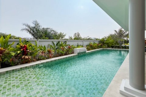 Chalet de 4 dormitorios en Hua Hin, Tailandia № 119835 - foto 6