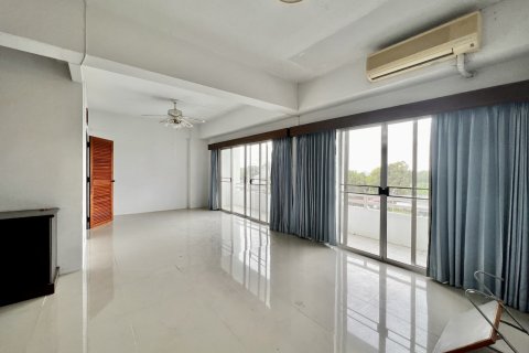 Apartamento de 2 dormitorios en Pattaya, Tailandia № 101353 - foto 14