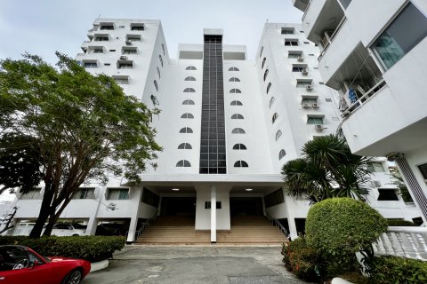 Apartamento de 2 dormitorios en Pattaya, Tailandia № 101354