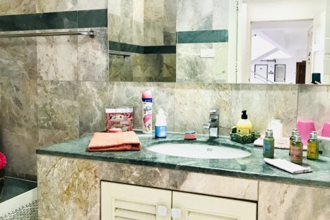 Apartamento de 1 dormitorio en Pattaya, Tailandia № 101349 - foto 15