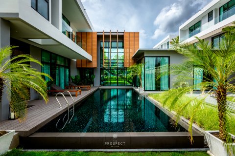 Chalet de 4 dormitorios en Pattaya, Tailandia № 101464 - foto 5