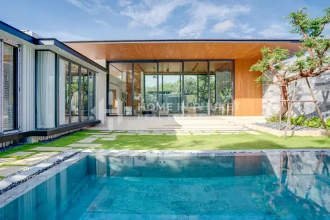 Casa de 4 dormitorios en Phuket, Tailandia № 131369