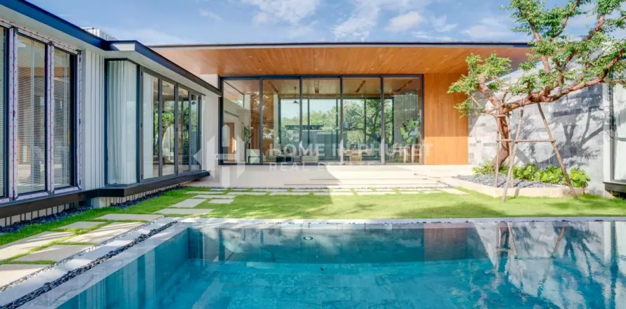 Casa de 4 dormitorios en Phuket, Tailandia № 131369