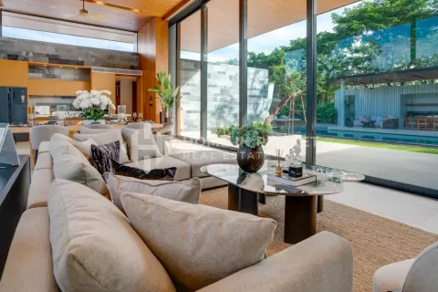Casa de 4 dormitorios en Phuket, Tailandia № 131369 - foto 4