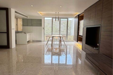 Adosado de 3 dormitorios en Bangkok, Tailandia № 80494 - foto 3