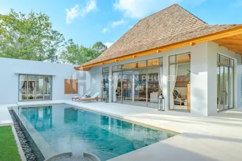 Casa de 3 dormitorios en Phuket, Tailandia № 131698 - foto 2