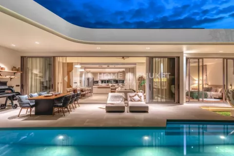 Casa de 3 dormitorios en Phuket, Tailandia № 131701 - foto 5