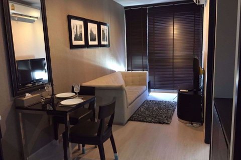 Кондоминиум с 1 спальней в Бангкоке, Таиланд в Rhythm Sukhumvit 44/1 № 77497