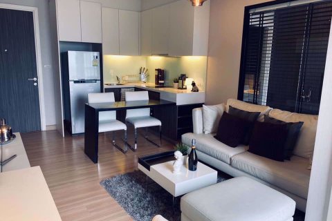 Condominio de 1 dormitorio en Khlong San, Bangkok, Tailandia № 76308 - foto 4