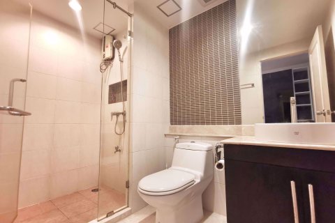 Condominio de 3 dormitorios en Watthana, Bangkok, Tailandia № 76303 - foto 11