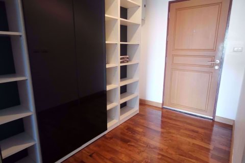 Condominio de 3 dormitorios en Watthana, Bangkok, Tailandia № 76303 - foto 12