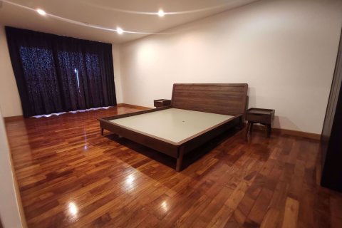 Condominio de 3 dormitorios en Watthana, Bangkok, Tailandia № 76303 - foto 7