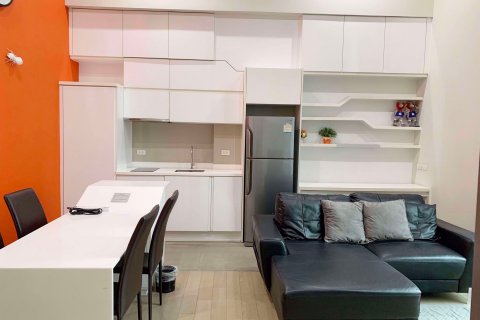 Condominio de 1 dormitorio en Ratchathewi, Bangkok, Tailandia № 76307 - foto 5