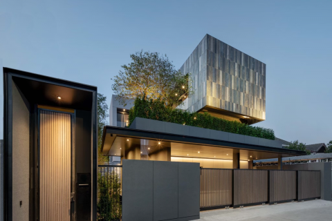 Haus in Lat Phrao, Bangkok, Thailand 4 Schlafzimmer № 141887