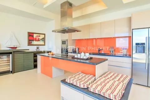 Casa de 3 dormitorios en Phuket, Tailandia № 131993 - foto 4