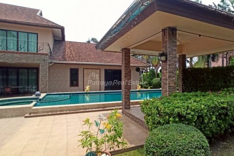 Casa de 3 dormitorios en Bang Lamung, Tailandia № 132220 - foto 12