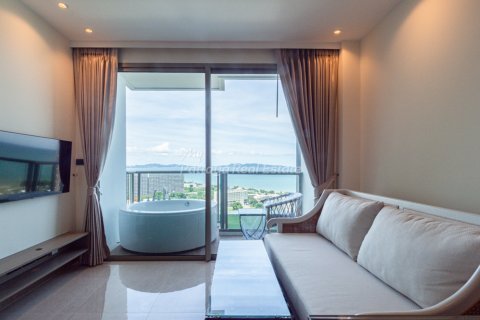 Condominio de 1 dormitorio en Bang Lamung, Tailandia № 132218 - foto 4