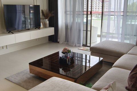 Condo in Hua Hin, Thailand, 3 bedrooms № 79286 - photo 13