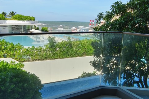 Condominio de 3 dormitorios en Hua Hin, Tailandia № 79289 - foto 20