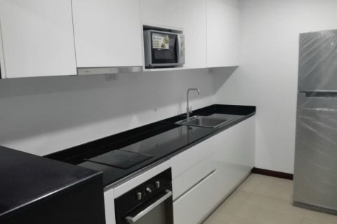 Condominio de 2 dormitorios en Watthana, Bangkok, Tailandia № 123922 - foto 13