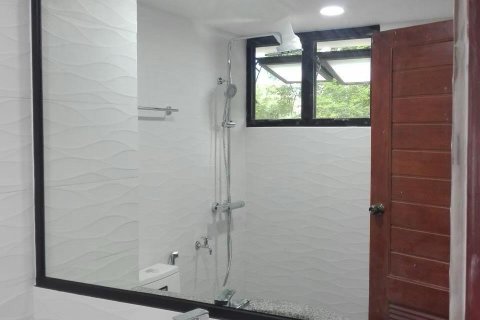 Condominio de 2 dormitorios en Watthana, Bangkok, Tailandia № 123922 - foto 14