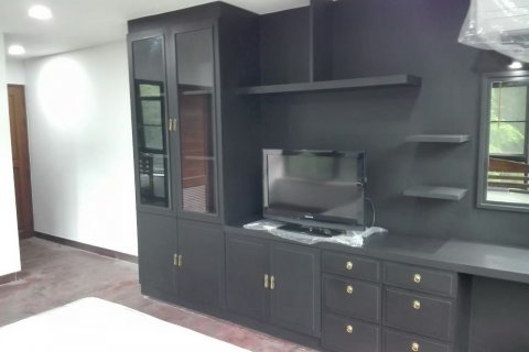 Condominio de 2 dormitorios en Watthana, Bangkok, Tailandia № 123922 - foto 5