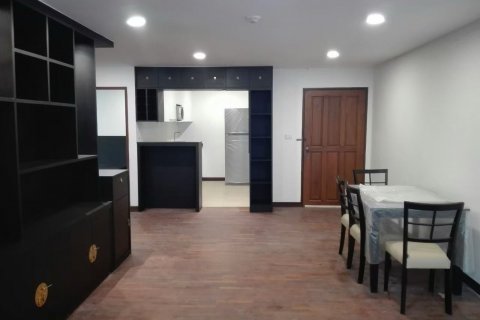 Condominio de 2 dormitorios en Watthana, Bangkok, Tailandia № 123922 - foto 8