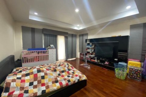Casa de 5 dormitorios en Prawet, Bangkok, Tailandia № 123919 - foto 9